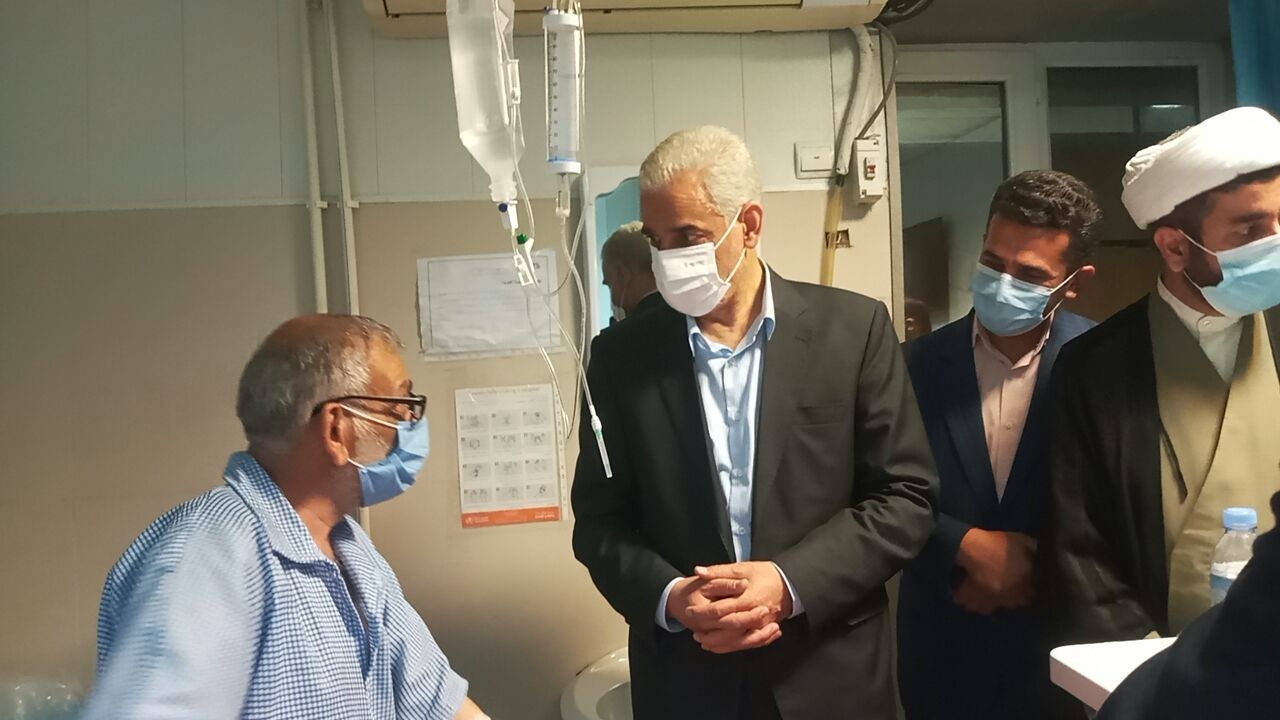 استاندار خوزستان از شاعر پیشکسوت خوزستانی عیادت کرد