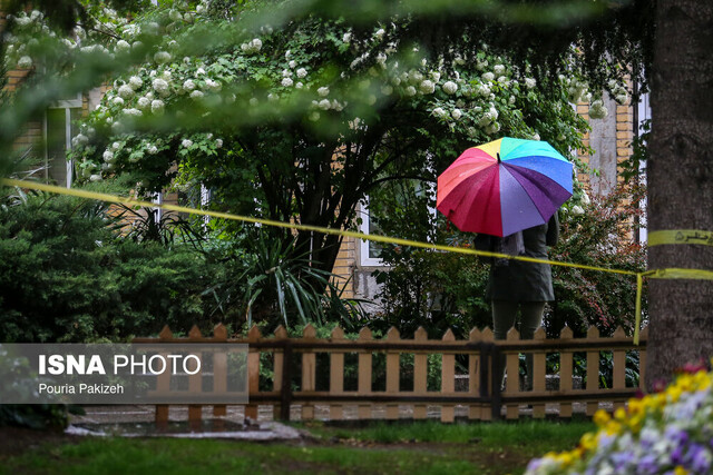 تداوم بارش باران در نقاط مختلف کشور/ ورود گرد و خاک به غرب ایران