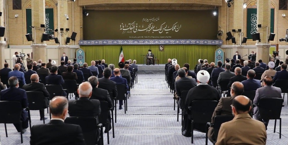 امام خامنه‌ای در دیدار نمایندگان مجلس: دنبال حل مشکلات اساسی باشید