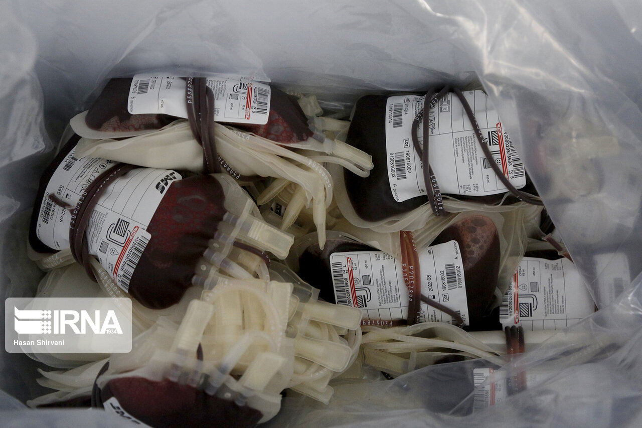 زندگی با اهدای قطره، قطره خون تو جریان دارد