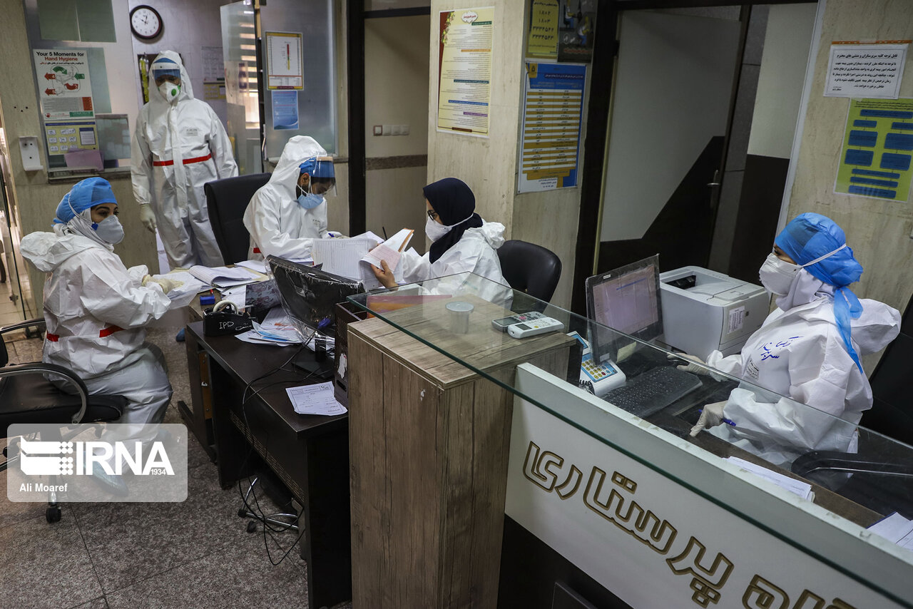 سالانه حدود ۱۰ هزار پرستار از گردونه آموزش خارج می‌شوند/ تقویت خدمات پرستاری در منزل