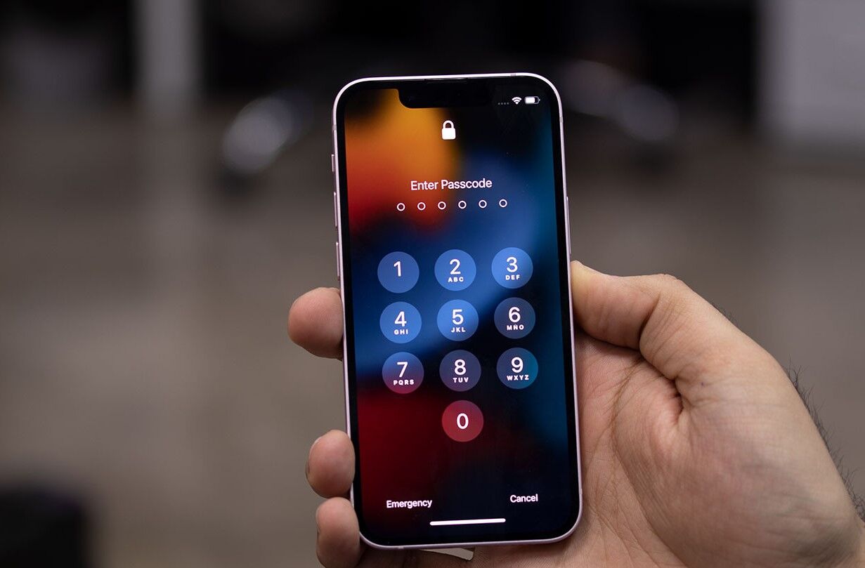 لطفا در خانواده رمز گوشی‌تان را لو بدهید!
