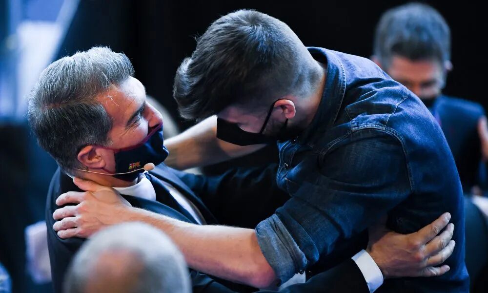 چالش پیکه برای لاپورتا؛ «جراتش را دارید، در پست من رقیب بیاورید»