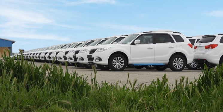 تحویل ۴هزار خودرو احتکاری ایران خودرو به مشتریان