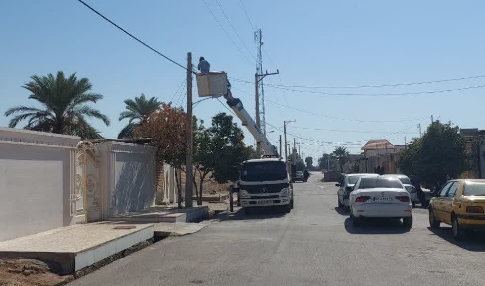 شبکه سیمی روستای خیبر دزفول به کابل خودنگه دار تبدیل شد