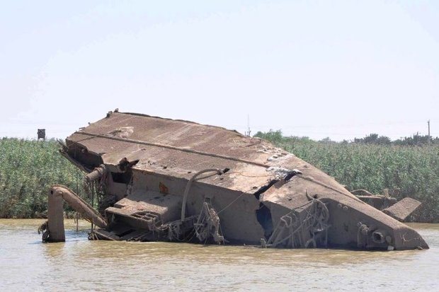 ۳۰ شناور مغروقه در سواحل شرقی اروندرود شناورسازی شدند