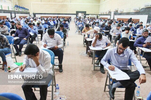 دو آزمون استخدامی آموزش و پرورش و استاندارد در خوزستان برگزار شد