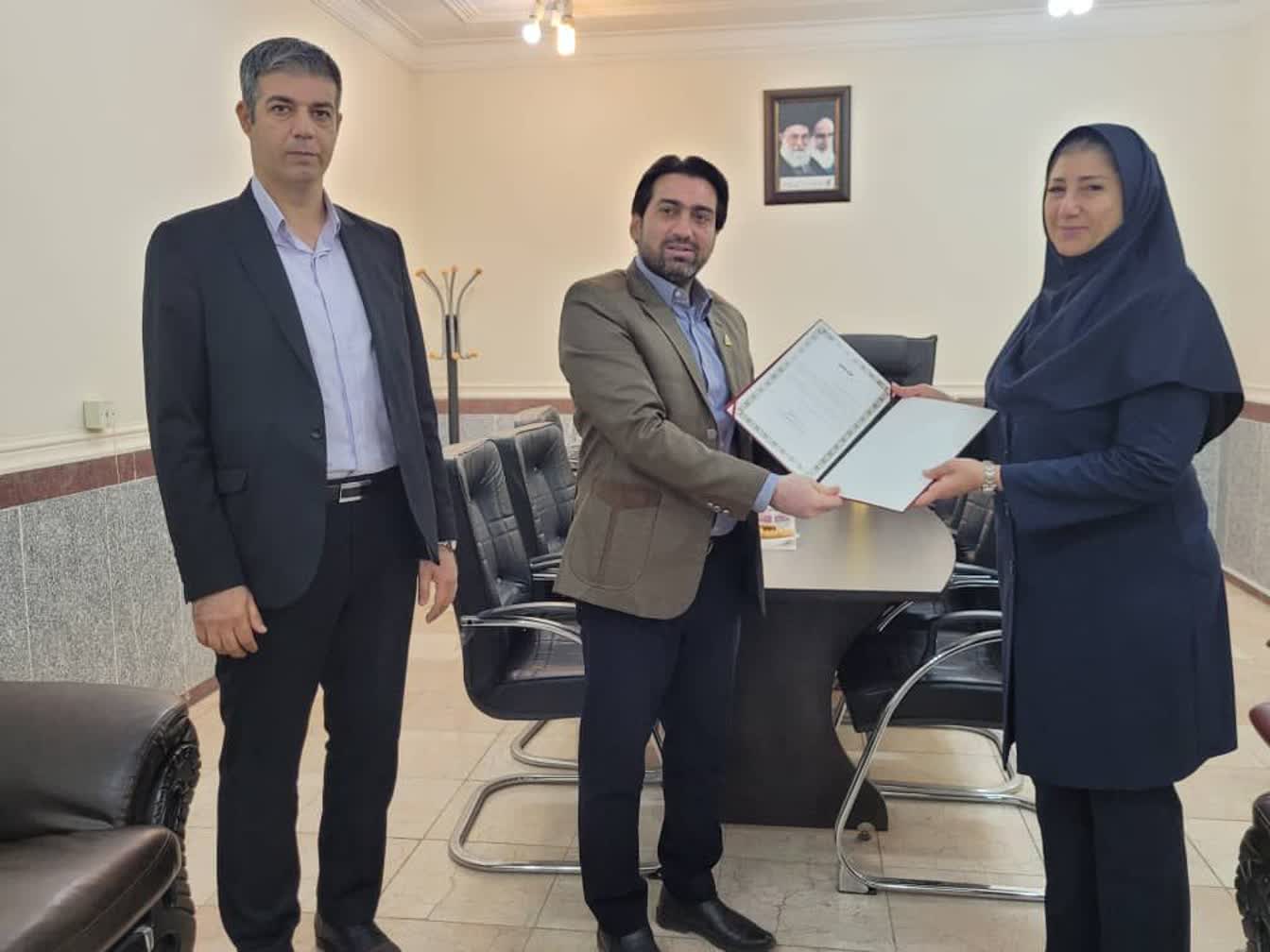 مراسم تودیع و معارفه و تقدیر از رییس پیشین هیأت والیبال اهواز برگزار شد