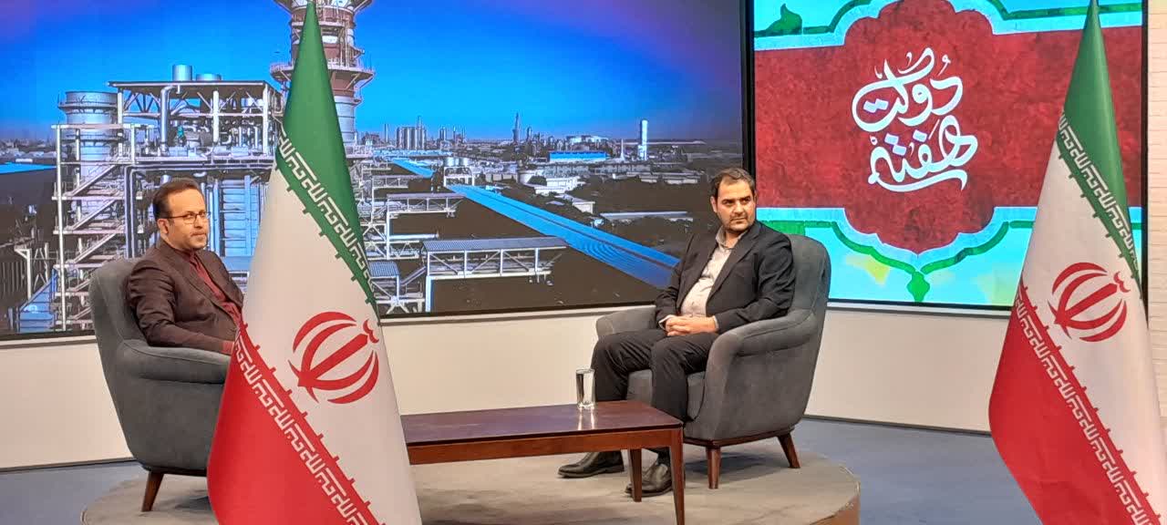 گفتگوی ویژه صدا و سیما مرکز خوزستان با مدیرکل اداره صنعت ،معدن و تجارت استان به مناسبت هفته دولت و گزارش عملکرد اداره کل صنعت معدن و تجارت