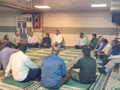 کارگران بخش‌های عملیاتی آب و فاضلاب با مدیرعامل شرکت دیدار کردند