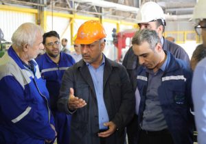 بازدید مدیرعامل پتروشیمی بندرامام از واحدهای تولیدی و پروژههای مجتمع