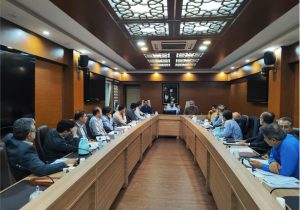 بررسی وضعیت پروژه های آب و فاضلاب در ۱۳ منطقه خوزستان