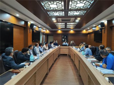 بررسی وضعیت پروژه های آب و فاضلاب در ۱۳ منطقه خوزستان