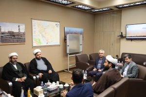 تجلیل مدیرکل تبلیعات اسلامی خوزستان از مدیرعامل شرکت نفت و گاز اروندان 2 13