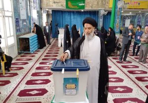 نماینده ولی فقیه در خوزستان: هر رای مردم همانند موشک‌ نقطه‌زنی به قلب دشمن است