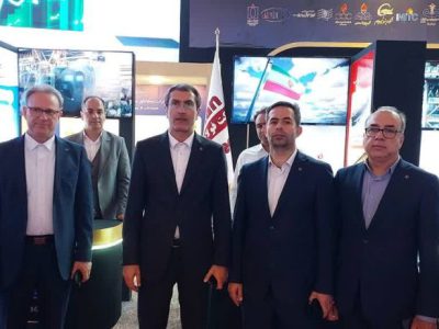 نمایش اقتدار فولاد اکسین خوزستان در هفدهمین نمایشگاه بورس، بانک و بیمه