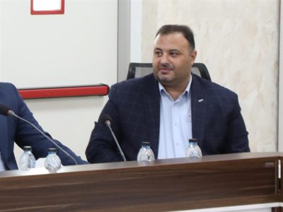 توسعه حملونقل سازمانی با اضافه شدن ۳۰ خودروی ملکی به اروندان/ آغاز تحول زیرساختهای لجستیک در اروندان با خرید خودروهای ملکی