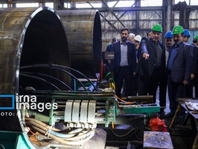 گزارش تصویری از بازدید معاون صندوق بازنشستگی از شرکت لوله‌سازی اهواز