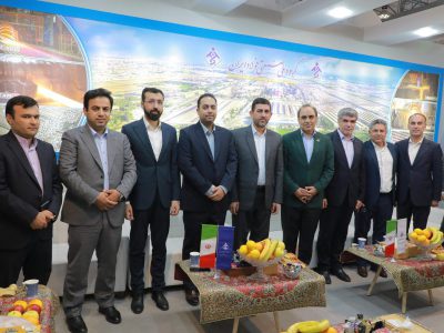 بازدید محمد امیر نماینده کلانشهر اهواز و عضو کمیسیون اصل ۹۰ مجلس شورای اسلامی از غرفه گروه ملی صنعتی فولاد ایران