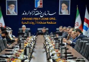 نشست مدیرعامل سازمان منطقه آزاد اروند با معتمدین محلی؛ آغاز فصل تازه‌ای از هم‌افزایی اجتماعی و اقتصادی در اروند