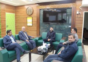 حمید مظفری عضو شورای شهر اهواز در جریان روند اجرای پروژه‌های سازمان پارک‌ها قرار گرفت