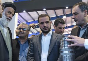 توسعه صنعت نفت و گاز از عوامل مهم در تحقق رشد اقتصادی هشت درصدی