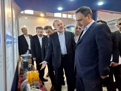 بازدید مدیرعامل مناطق نفتخیز جنوب از نمایشگاه شانزدهم