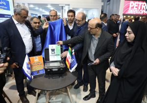 رونمایی شرکت نفت و گاز اروندان از‌ دستگاه اندازه‌گیری غلظت نمک در نفت خام