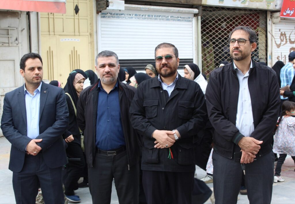 تجدید میثاق خانواده فولاد اکسین خوزستان با آرمان های انقلاب در یوم الله ۲۲ بهمن 3 IMG 3202