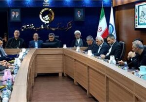 مدیرعامل آبفا استان: خانواده شهدا و ایثارگران قلب تپنده کشور هستند/ تلاش ۲۴ ساعته آبفا خوزستان در جنگ رمضان برای تامین پایدار آب