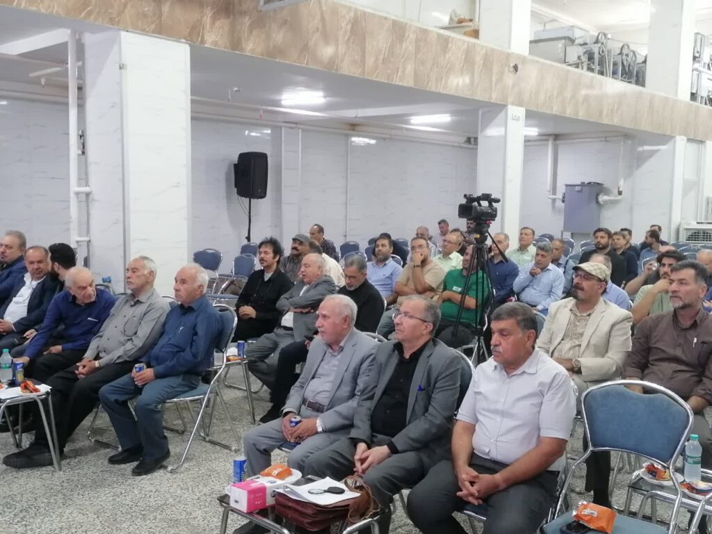 جلسه مجمع عمومی سالانه هیات مدیره موسسه غیر تجاری مجتمع بزرگ بنکداران اهواز برگزار گردید 2 6